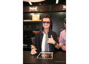 Glenn Hughes Orange MP590 (c) ModernPics.JPG
