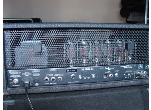 Fender Bassman 300 Pro (73522)