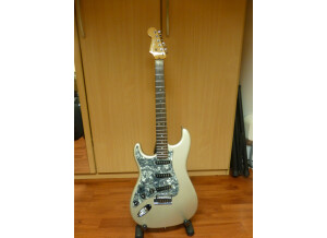 Fender American Deluxe Stratocaster LH - 3-Color Sunburst Rosewood