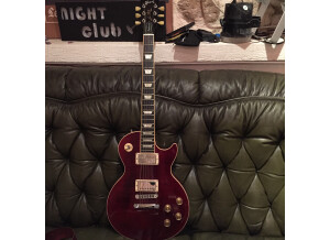 Gibson Les Paul Traditional Plus - Wine Red
