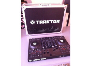 Native Instruments Traktor Kontrol S4 (85875)