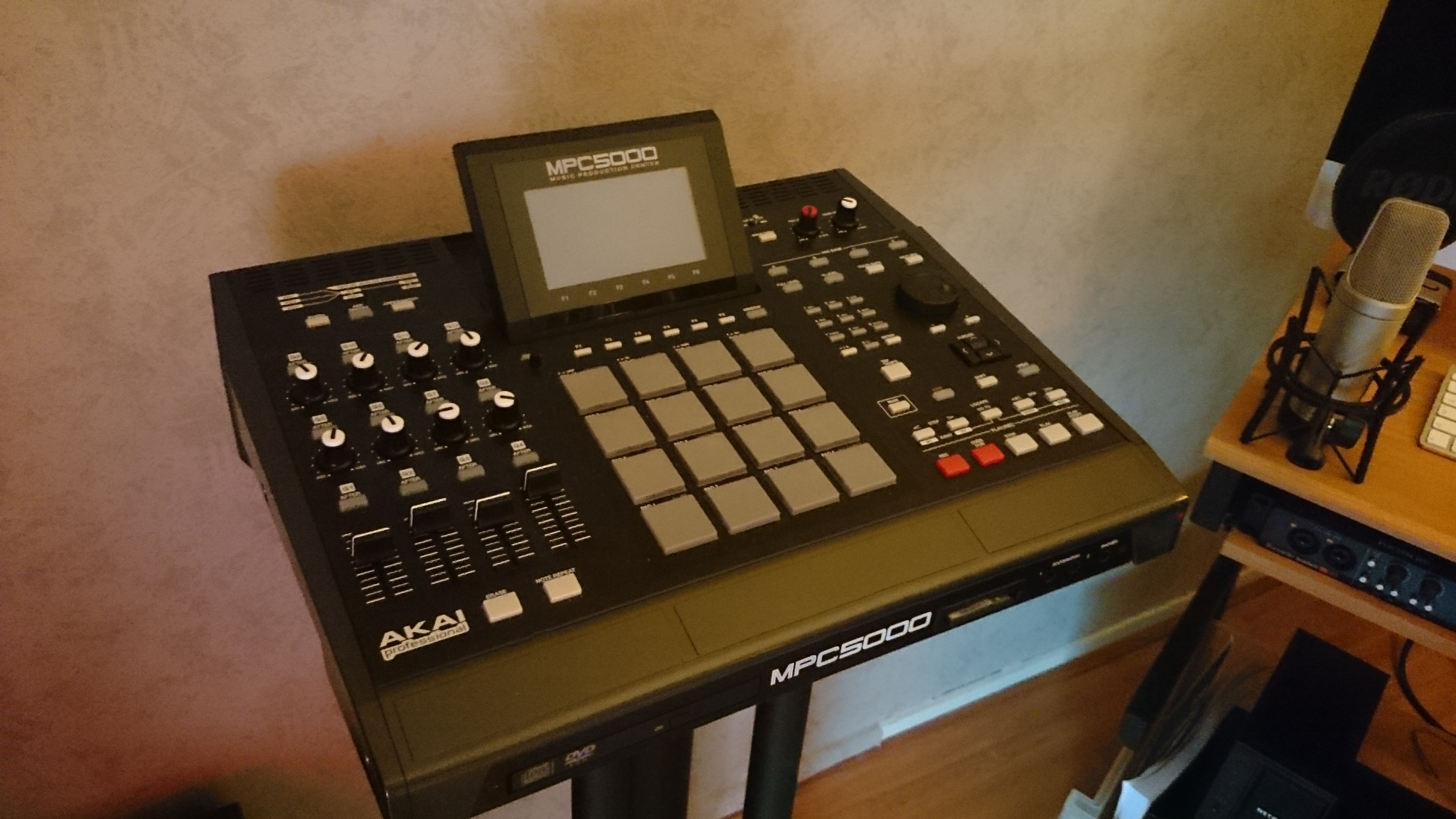 Akai Professional MPC5000