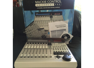 Mackie MCU Pro