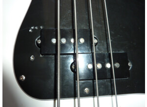 Squier Vintage Modified Precision Bass (77200)