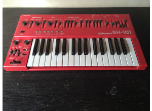 Roland SH-101 (12537)