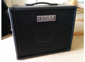 Fender Bronco 40 (64115)