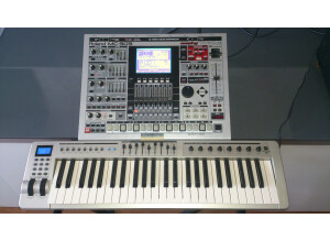 Roland MC-909 Sampling Groovebox (12710)
