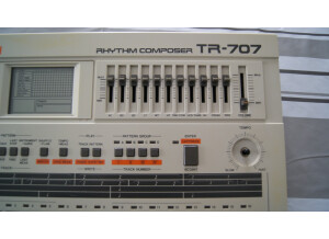 Roland TR-707 (5104)