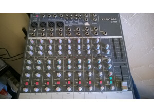 Tascam M-08 (15186)