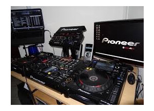 Pioneer CDJ-2000 (23577)
