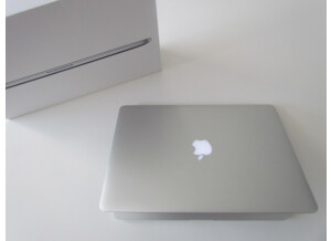 Apple Macbook Pro 15,4" rétina dernière génération (70674)