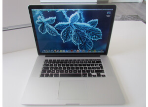 Apple Macbook Pro 15,4" rétina dernière génération (87018)