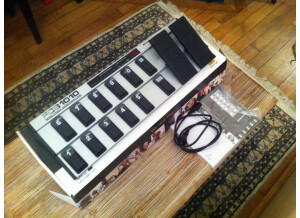 Behringer FCB1010 Midi Foot Controller (99020)