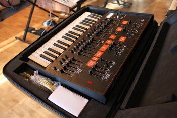 Korg ARP Odyssey Rev3 Korg ARP Odyssey Rev3