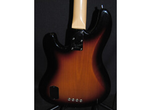 Fender American Deluxe Jazz Bass Fretless - 3-Color Sunburst Rosewood