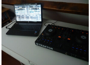 Native Instruments Traktor Kontrol S2 (2833)