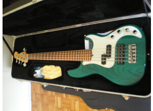 Fender American Deluxe Precision Bass V - Teal Green Maple