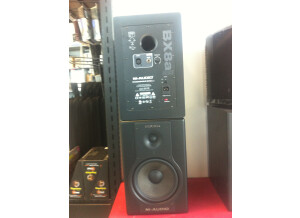 M-Audio BX8a Deluxe (66654)
