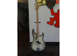Fender FSR 2012 Standard Precision Bass Antigua