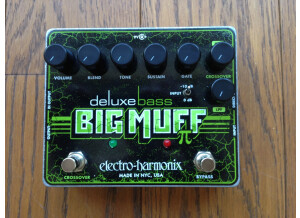 Electro-Harmonix Deluxe Bass Big Muff Pi (19990)