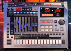 Roland MC-808 (71660)
