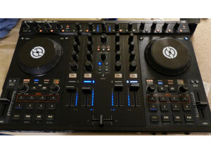 Native Instruments Traktor Kontrol S4 (60355)