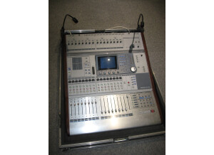 Tascam DM-3200 (67813)