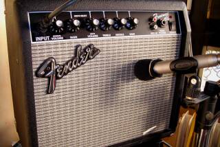 Fender FM 15G