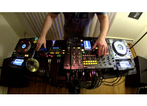 Pioneer CDJ-2000 (37338)