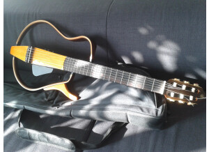Yamaha SLG120NW (80528)