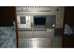 Tascam DM-3200 (84089)