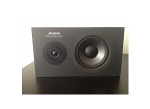 Alesis Monitor One (64586)