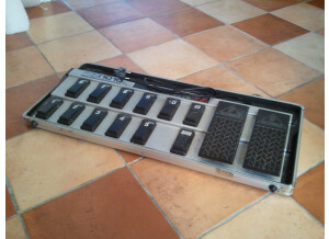 Behringer FCB1010 Midi Foot Controller (72699)