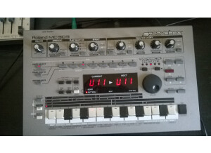 Roland MC-303 (66640)