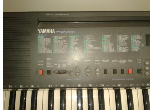 Yamaha PSR-200 (32703)