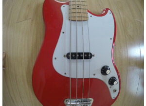 Squier Affinity Bronco Bass - Torino Red Maple