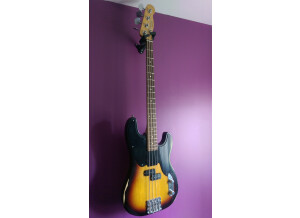 Fender Mike Dirnt Road Worn Precision Bass Rosewood - 3-Color Sunburst