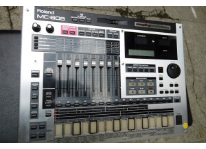 Roland MC-808 (57221)