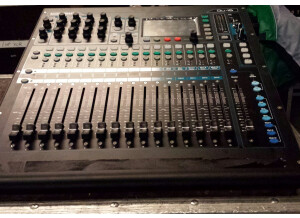 Allen & Heath Qu-16 (34043)