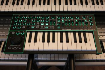 Roland Aira System-1 Roland Aira System-1