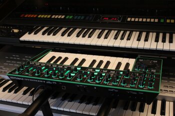 Roland Aira System-1 Roland Aira System-1