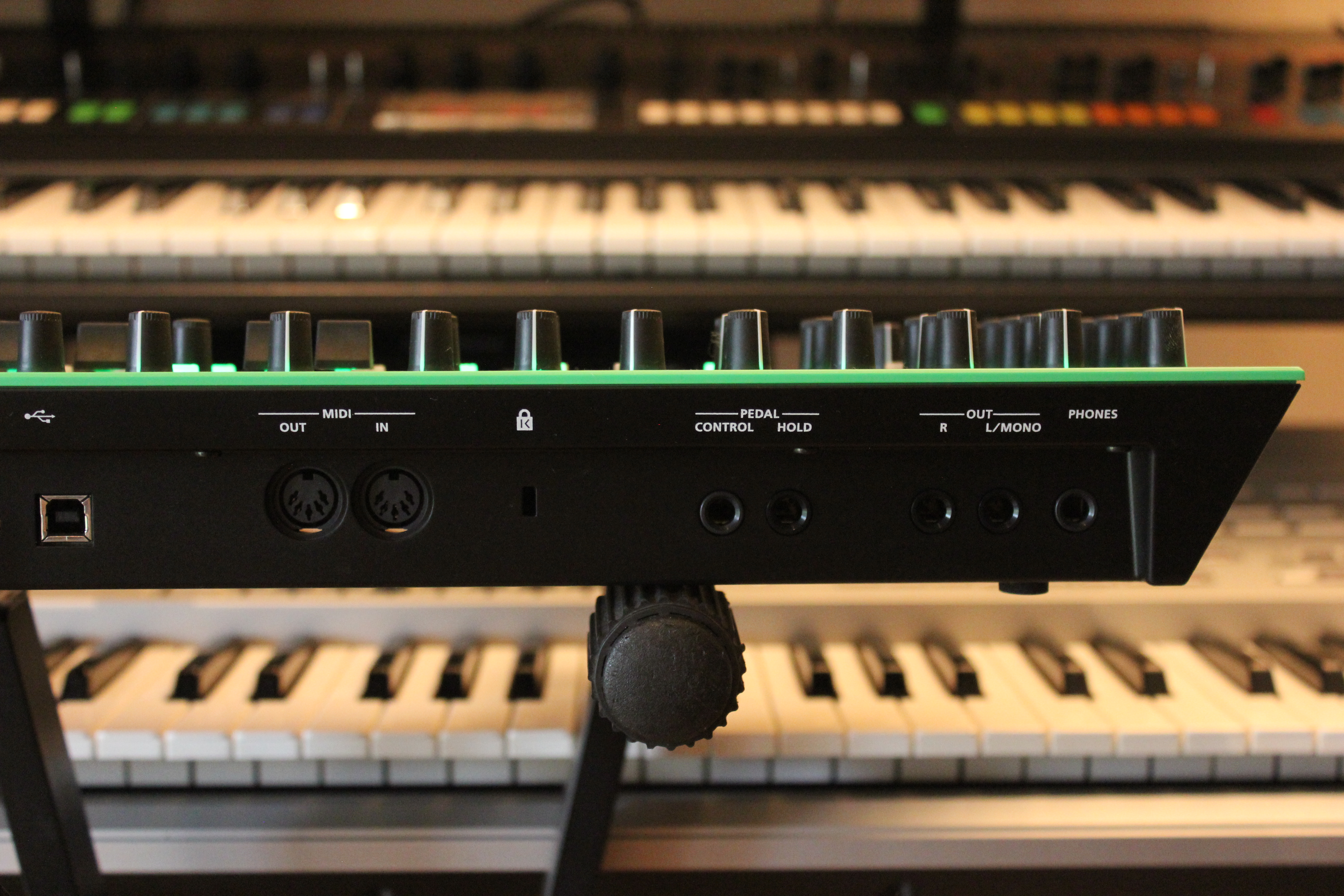 Roland Aira System-1