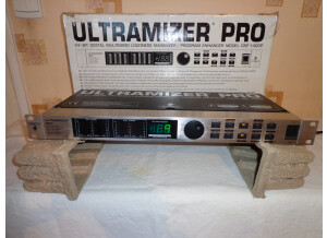 Behringer Ultramizer Pro DSP1400P (19026)