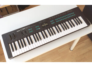 Yamaha DX27 (7156)