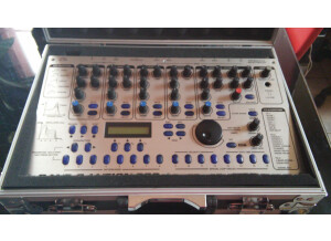 Roland MC 309