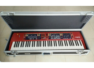 Clavia Nord Stage 76 (64357)