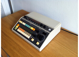 Roland CR-8000 (29832)