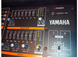 Yamaha EMX640 (45465)