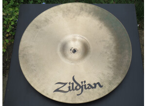 Zildjian K Dark Crash Medium Thin 18"