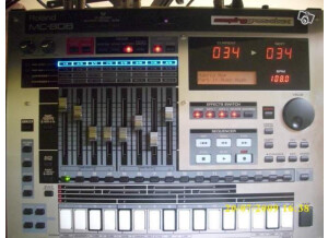 Roland MC-808 (28412)